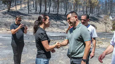 Yanan ormanda incelemede bulunan Başkan Günel: Felaketin izlerini birlikte sileceğiz