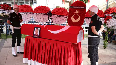 Kocaeli'de trafik kazasında şehit olan polis, Ordu'da son yolculuğuna uğurlandı