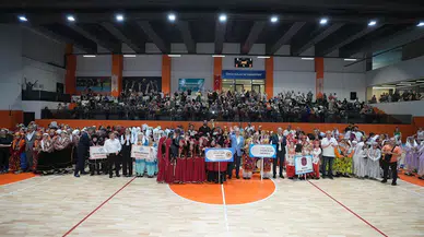 Ümraniye'de Halk Oyunları Yarışması yapıldı 