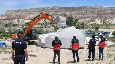 Kapadokya'da 13 kaçak yapı yıkıldı