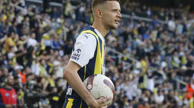 Sebastian Szymanski: Mourinho’nun Fenerbahçe’ye gelmesini beklemiyordum