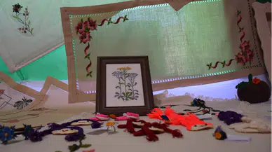 Gümüşhane'de yıl sonu sergisi açıldı