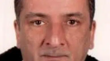 İlk ifadesinde kardeşini boğarak öldürdüğünü itiraf etti, mahkemede reddetti