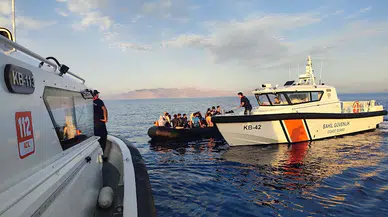 Datça'da 17 kaçak göçmen kurtarıldı, 38 kaçak göçmen yakalandı