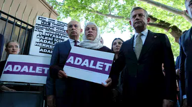 'Adalet nöbeti' tutan Emine Şenyaşar'ı ziyaret eden Özel: Devletin gözünü kapattılar, adaletin gözünü kör ettiler