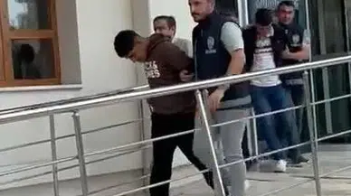 Yolda yürüyen kişinin cep telefonunu çalan 2 şüpheli yakalandı