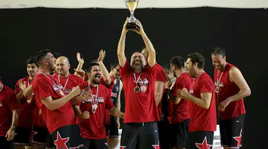 Yıldız Holding Basketbol Takımı CBL Türkiye Şampiyonu oldu