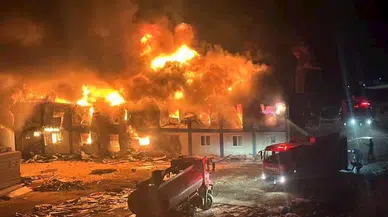 Hatay'da, TOKİ şantiyesindeki yangın korkuttu 