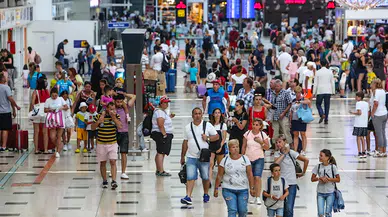 Antalya turizminde 4 milyon rekoru; savaşlara rağmen başarı