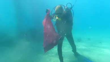 Bodrum'da beşinci etap, deniz temizliği Akyarlar'da yapıldı