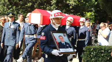 Şehit Hava Pilot Albay Özen, Eskişehir'de toprağa verildi
