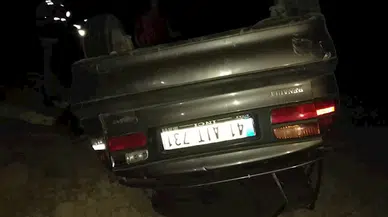 Sivas'ta otomobil tarlaya devrildi: 1 ölü, 1 yaralı