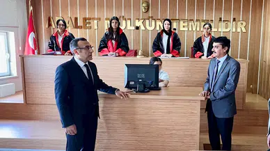 ‘Adalet Bölümü’ öğrencilerinden temsili duruşma