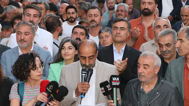 Hakkari Belediyesi'ne kayyım atanması, Van'da protesto edildi
