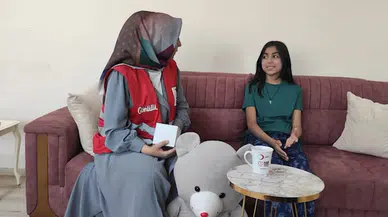 Mardin'de ortaokul öğrencisi Yağmur, harçlıklarını Gazze için bağışladı