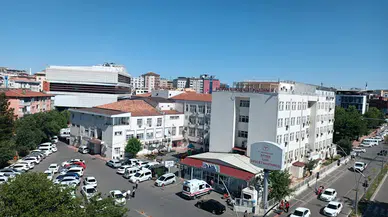 Batman'da İluh Devlet Hastanesi'nin bir bloğu tahliye edildi