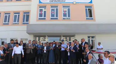 Kayseri'nin ilk terör şehidi Necmettin Keleş'in ismi, ortaokula verildi