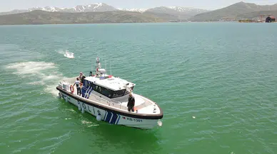 Özel gereksinimli öğrenciler Tatvan’da kurbağa adamlarla etkinlik yaptı