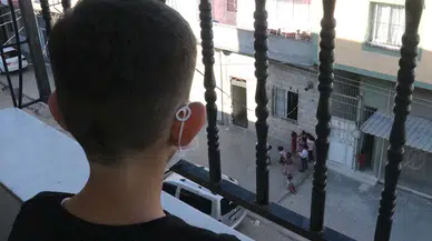 Lösemiye yakalanınca okulu bırakmak zorunda kalan Bedirhan, ilik nakli bekliyor