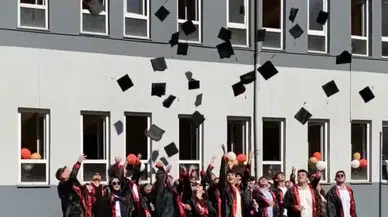 80. Yıl Mesleki ve Teknik Anadolu Lisesi'nde mezuniyet töreni