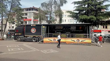 Jandarma tanıtım tırı Terme ilçesinde ziyarete açıldı