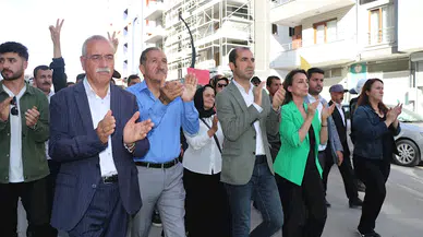 Tülay Hatimoğulları Oruç: Hakkari'de askeri sokağa indirmek askeri ve siyasal darbenin ta kendisidir