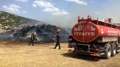 300 ton saman balyası yandı
