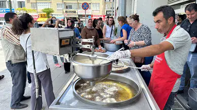 Burdur'da şehit Dönder için lokma dağıtıldı