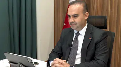 Bakan Kacır, ikinci astronot Tuva Cihangir Atasever ile görüştü