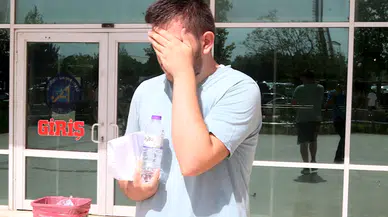 3 dakika geç kalınca sınava alınmadı, yüzünü kapatarak uzaklaştı
