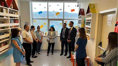 Boyabat'ta hastanenin çocuk servisine "Koridor Kütüphanesi" oluşturuldu