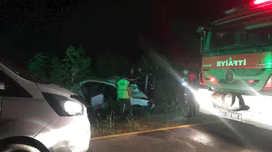 Takla atan otomobilin sürücüsü öldü, yanındaki kız arkadaşı ağır yaralı