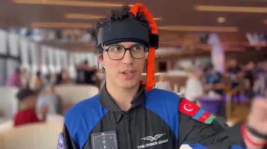 Astronot Atasever, göğsünde ‘tek millet, iki devlet’ bayraklarıyla uzaya gidiyor 