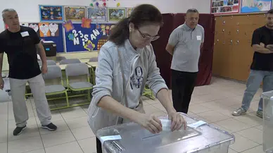 İstanbul - Bulgaristan seçimleri için İstanbul'daki vatandaşlar sandığa gitti