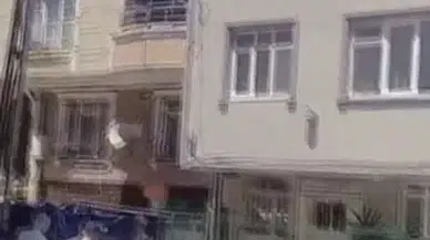 İstanbul - Esenyurt'ta 4'üncü kattan düşen çocuk hayatını kaybetti
