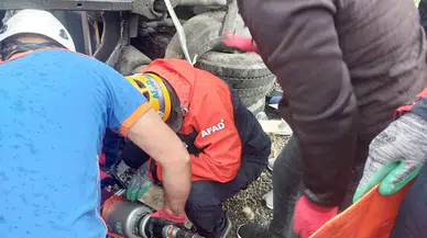 Bitlis’te yolcu otobüsü ile kamyon çarpıştı: 2 ölü, 4’ü ağır 30 yaralı / Ek fotoğraflar