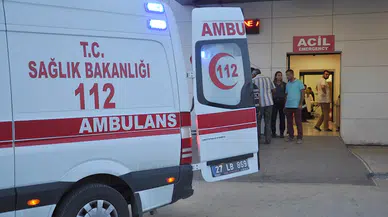 Gaziantep'te çadırda yangın; baba ile oğlu yaralandı