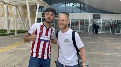 Sivasspor’un prensip anlaşmasına vardığı Alex Pritchard Sivas’a geldi