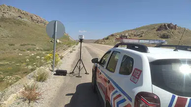 Van'da 2 bin 82 sürücüye 4 milyon 714 bin lira idari para cezası 