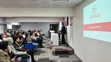 Trabzon İl Sağlık Müdürlüğü’nde Stajyer Öğrencilere İşe Başlama Eğitimi Verildi