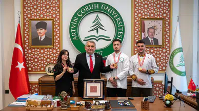 Artvin Çoruh Üniversitesi, Ahi Sofrası Yarışması’nda “Ahi Sancağı”nı kazandı