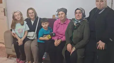 Artvin Kadın Kolları, Hane Ziyaretleriyle Vatandaşlarla Buluşuyor