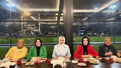 Ortahisar’da AK Parti Mahalle Başkanları İstişare Toplantısı Yapıldı