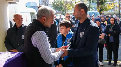 Vali Baydaş, Hayatını Kaybeden Sağlık Personeli Nazmiye Demirel’in Cenaze Törenine Katıldı