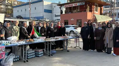 AK Parti Artvin İl Kadın Kolları, Gazze’ye Destek Kermesine Katıldı