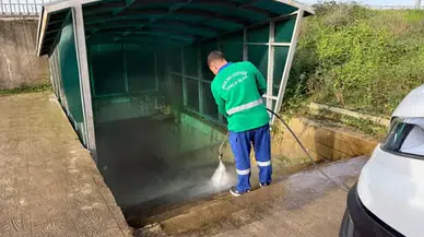 Rize Belediyesi Şehir Genelinde Buharlı ve Basınçlı Temizlik Çalışması Yaptı