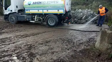 Arsin Belediyesi Temizlik İşleri Ekiplerinden Yoğun Çalışma