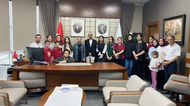 Rize Gençlik Merkezi Tiyatro Ekibi, İl Müdürü Ramazan Öztürk ile Buluştu