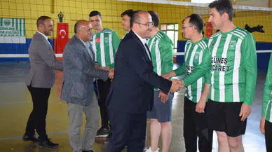 Şenkaya ÇPAL Voleybol Takımı Şehit Şener Aldemir Turnuvası’nda Şampiyon Oldu