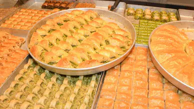 Tatlı Krizi Burçlara Göre! Hangi Bayram Tatlısı Sizi Anlatıyor?